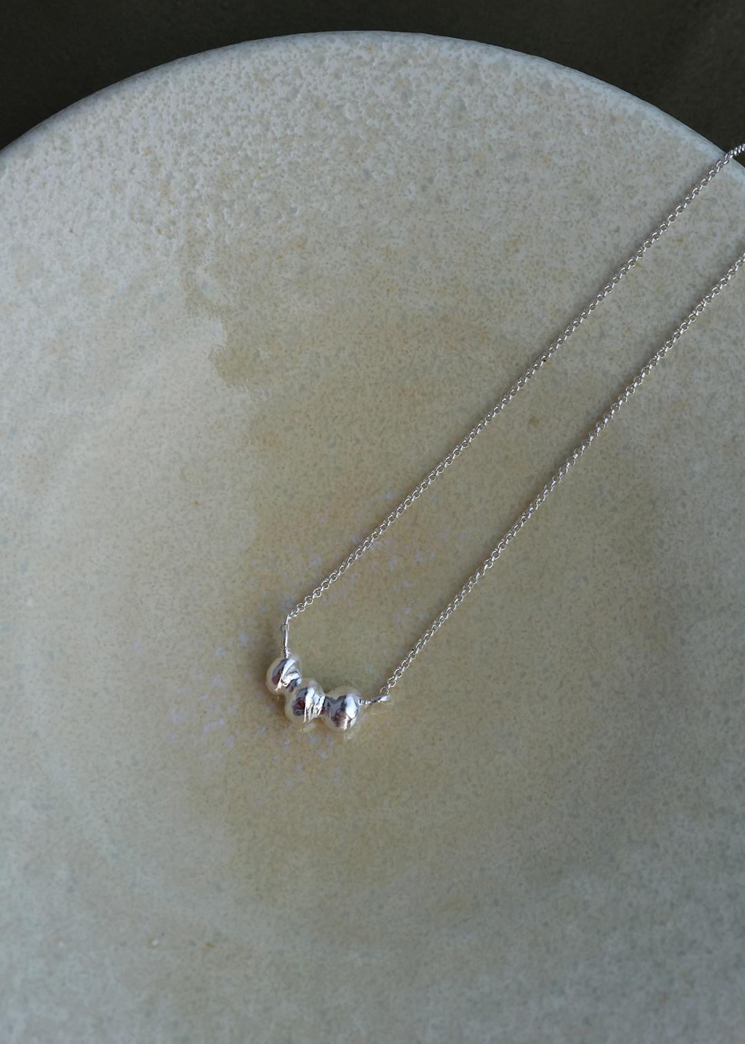 MURMUR NECKLACE 02