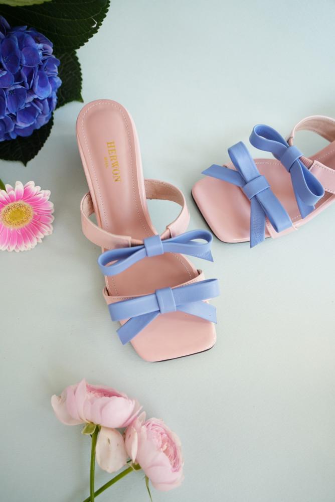 [부티크헤르원] Mon Chou Ribbon Twin Strap Slipper 23SS 몽슈 리본 트윈 스트랩 슬리퍼 샌들_ 슬링백 _핑크 블루벨