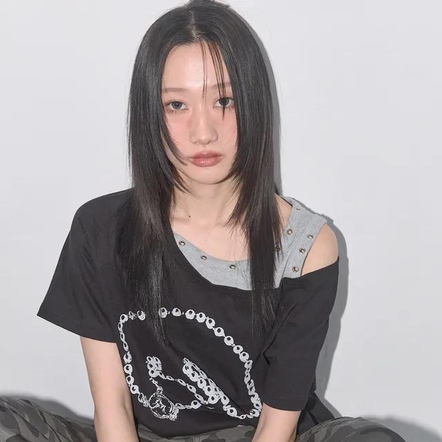 [5/12 예약배송]로저리 노이어 티 (BLACK) F25QB111
