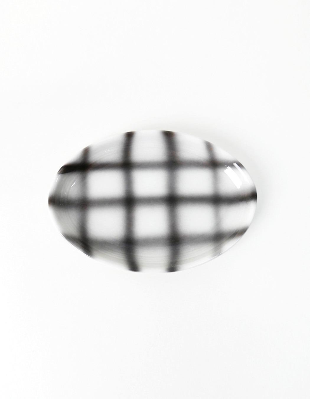 Grid Dessert Plate - Black