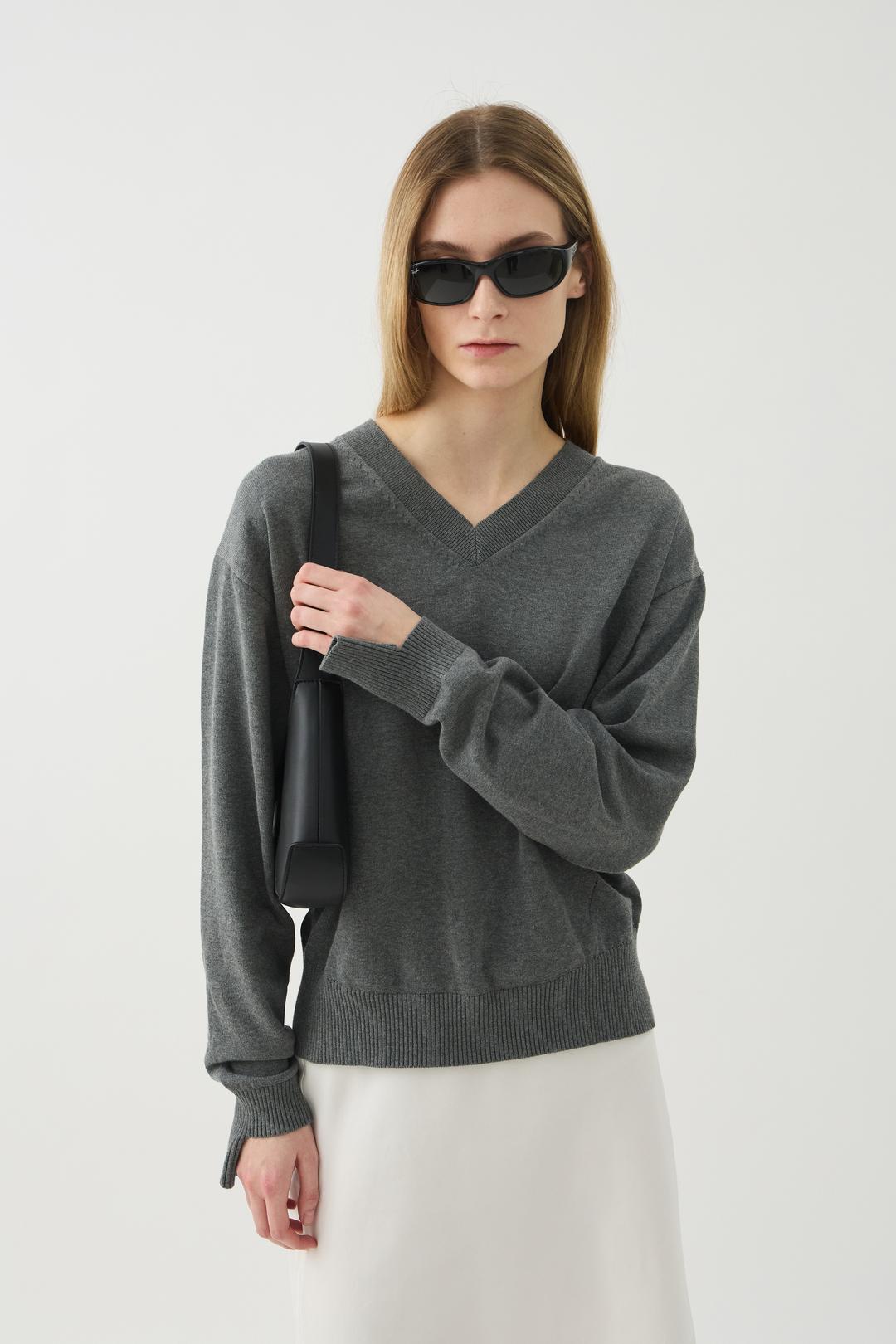 SLEEVE-CUT FINE COTTON V NECK SWEATER - MELANGE GREY (W)