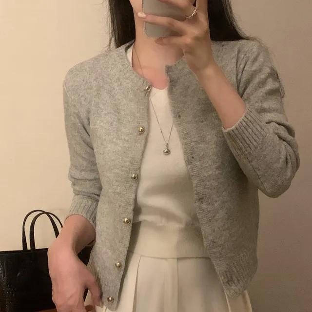 (포근/고급스러움) 벨라 금장 볼 단추 도톰 라운드 가디건