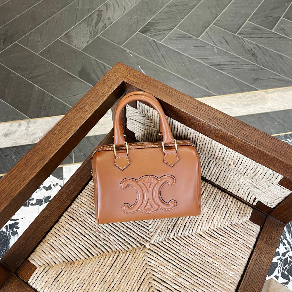 [Celine] 셀린느 트리오페 퀴르 스몰 보스턴 백 (2컬러) 197583DU3