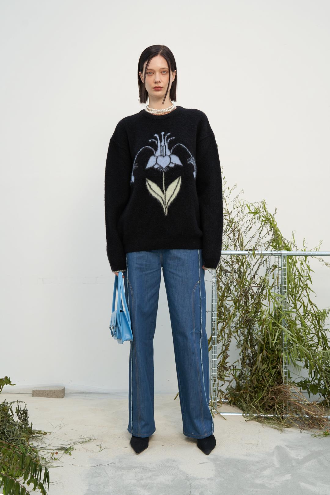 블랙 플라워 모헤어 스웨터