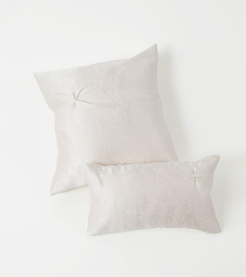 Our Cushion Ivory Pinch