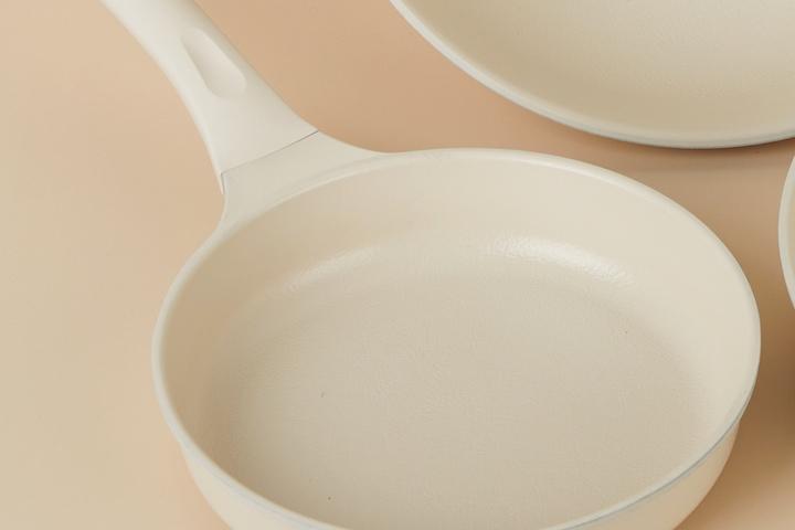 [단독]아이보리 세라믹코팅IH 프라이팬 20cm