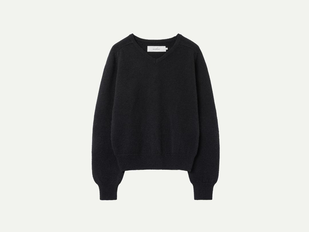 Via Wool v-neck knit  (Black)