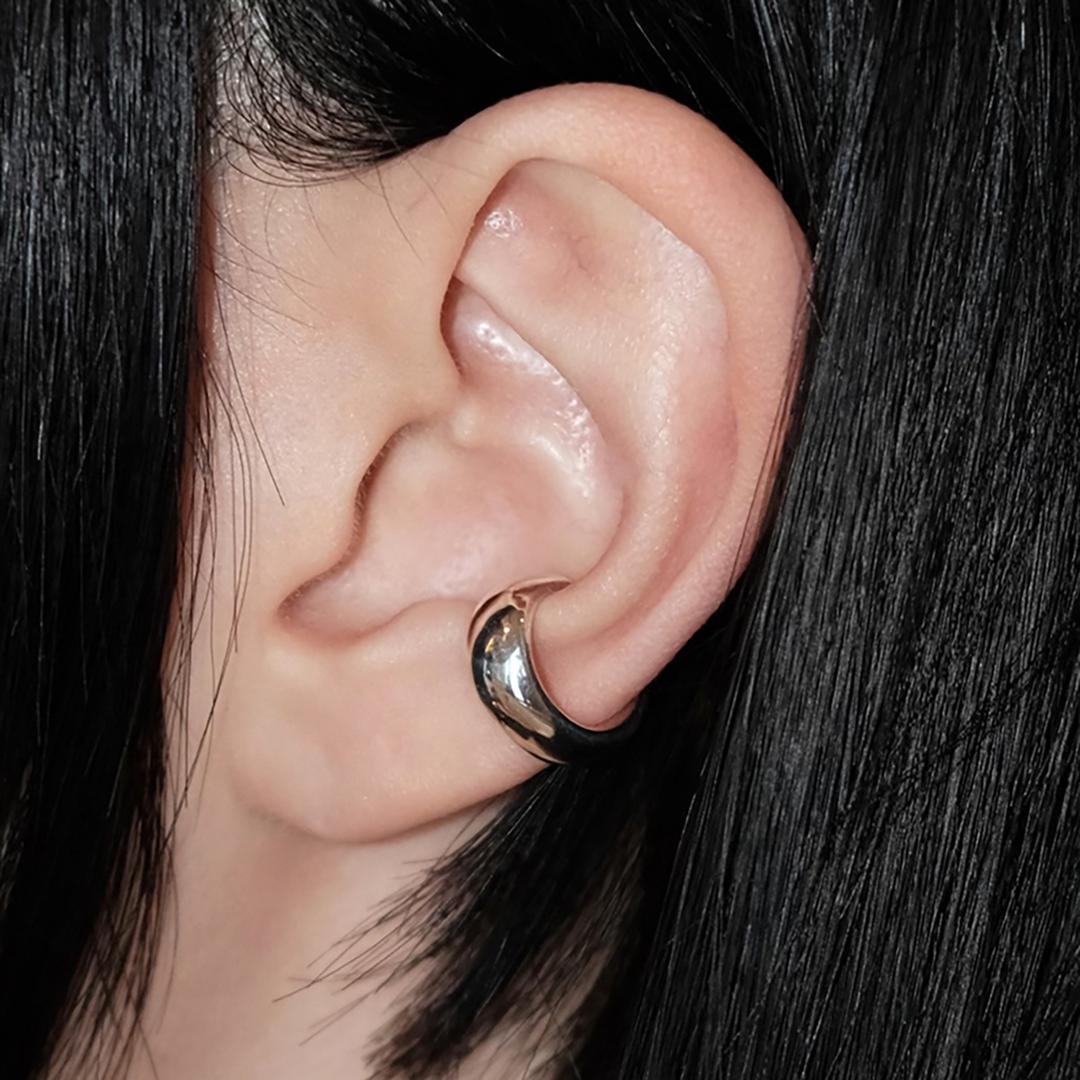 Reversible earcuff