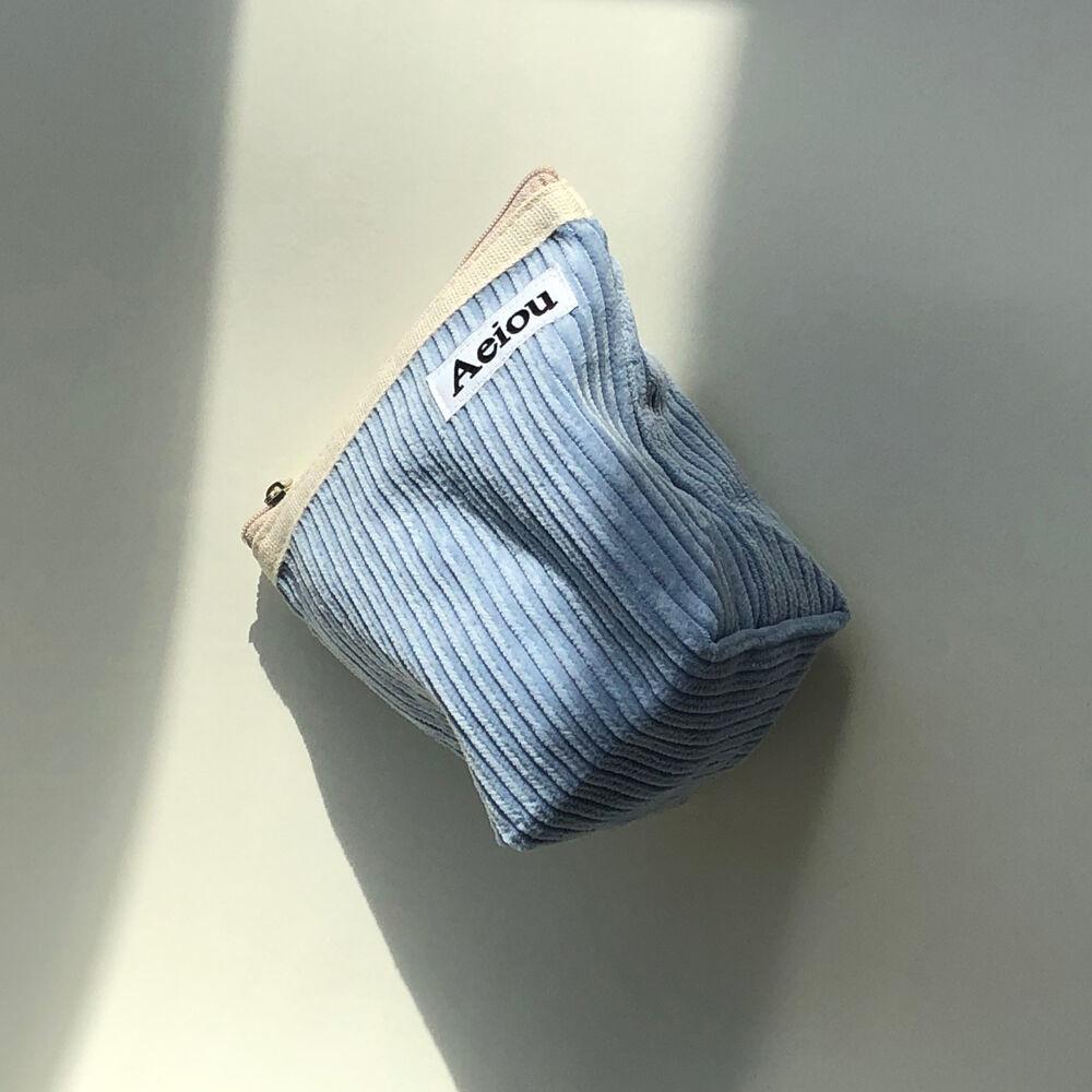Aeiou Basic Pouch (M size) ice blue Corduroy