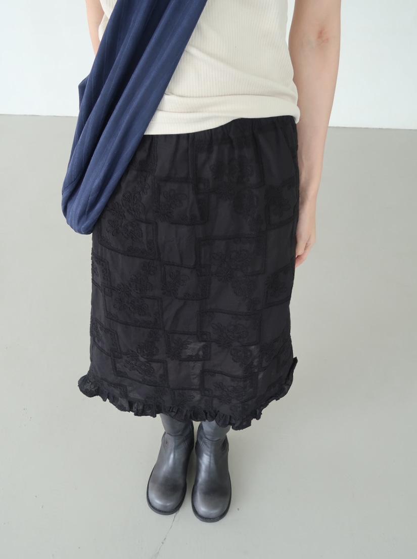 VINTAGE STAMPED MIDI SKIRT - BLACK