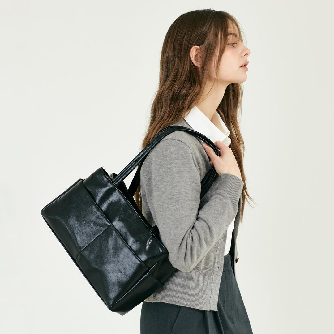 루프 숄더백 블랙