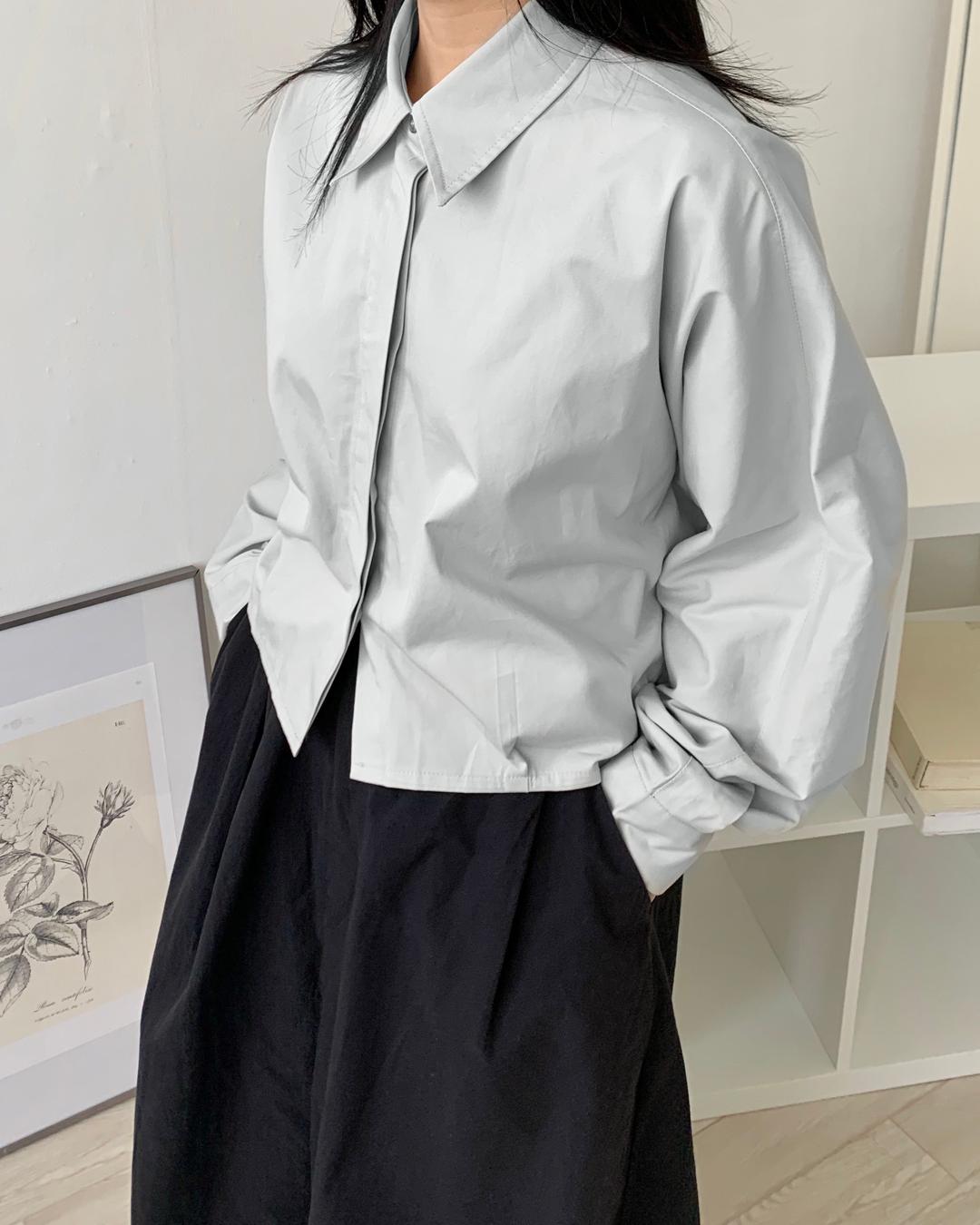 래글런 히든 크롭 셔츠