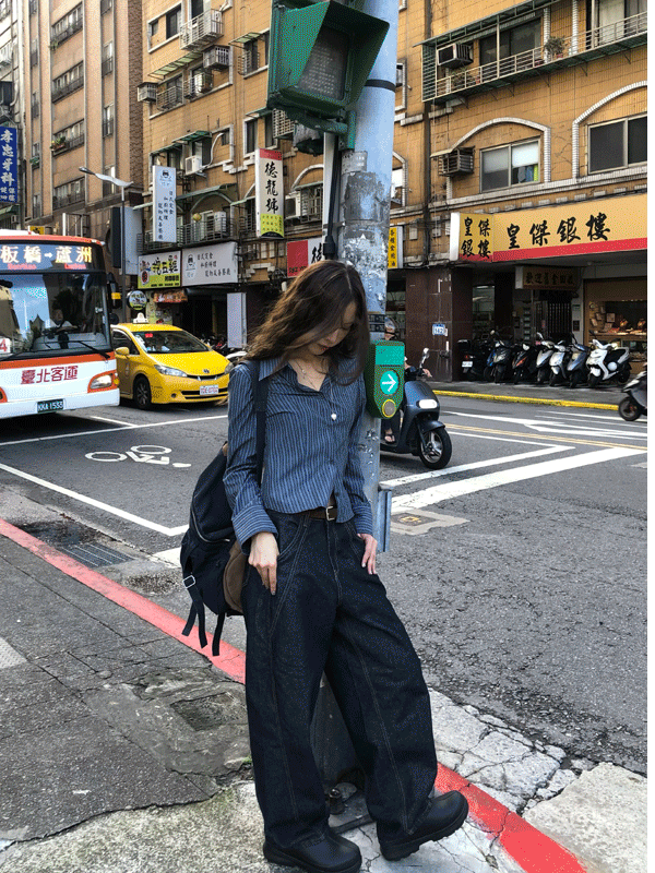 non-fade stitch denim pants