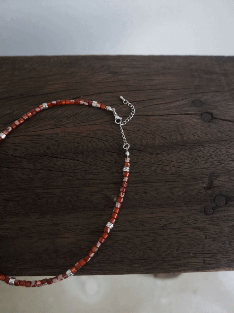 모래하우스 마틸다 비즈 네크리스