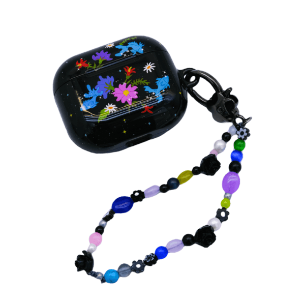 Fish tank scene airpods case