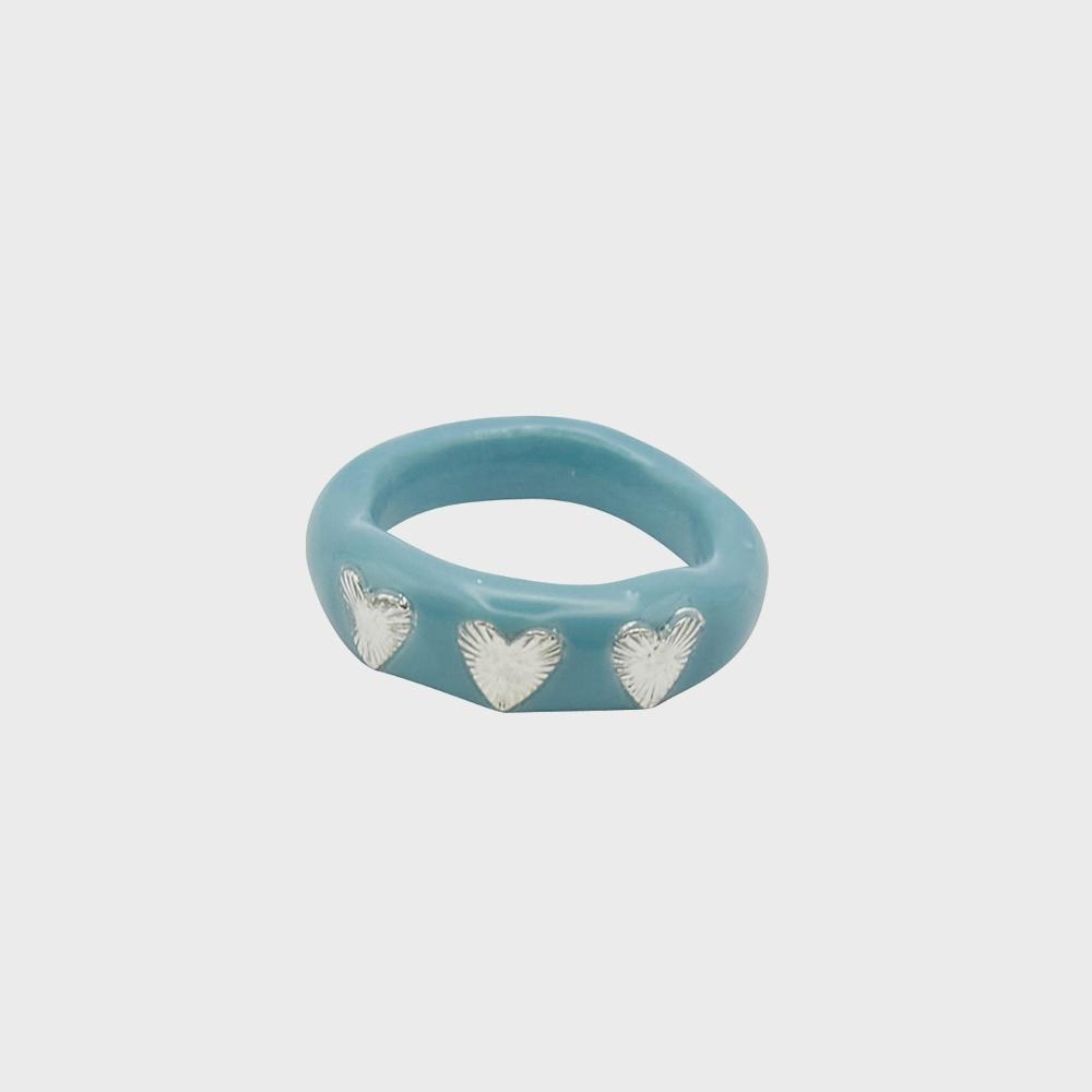 shield heart ring-pale blue