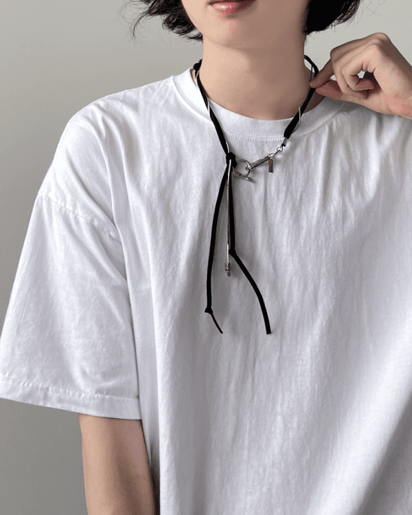 써지컬 후크 목걸이