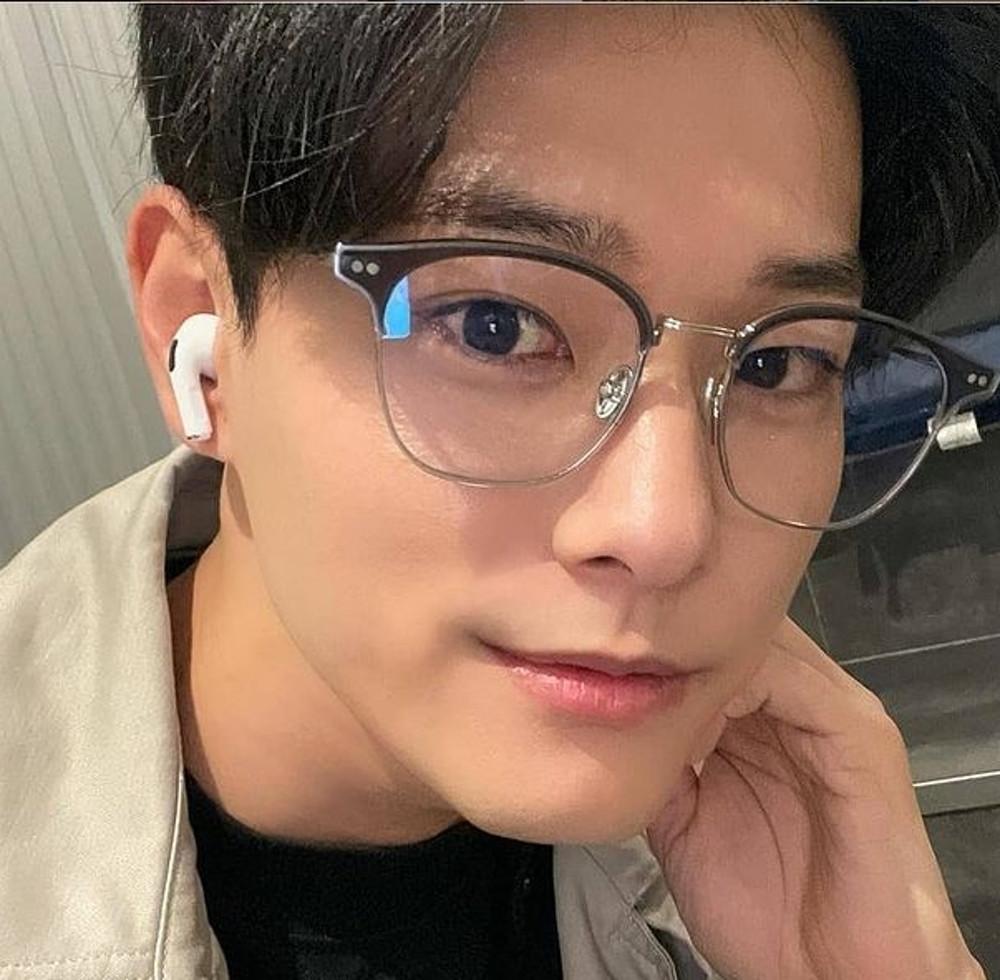 나인어코드 Lentop ACAT 렌탑 에이켓 오버사이즈 사각 하금테안경