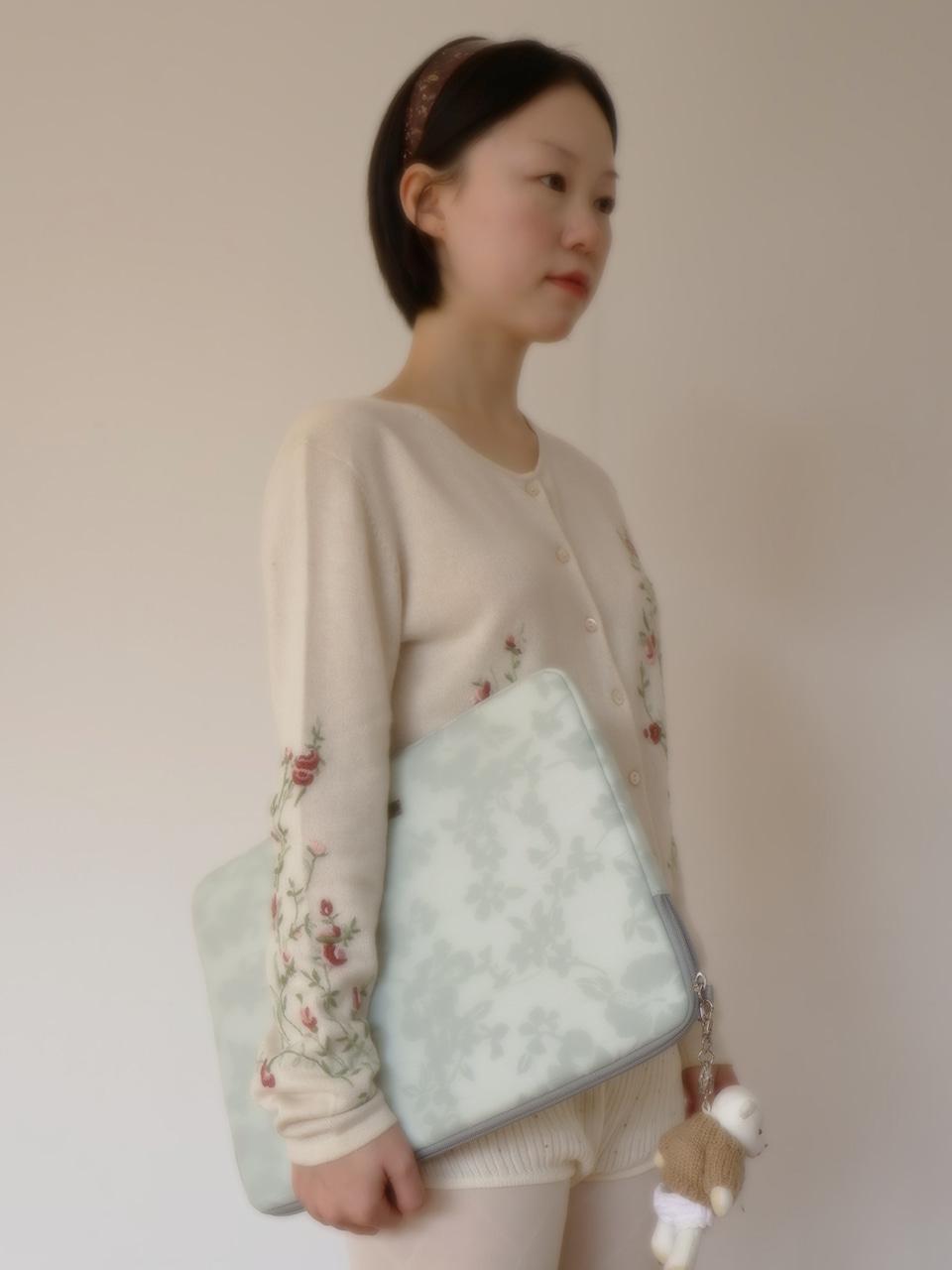 POOH NOTEBOOK POUCH FOG GREEN