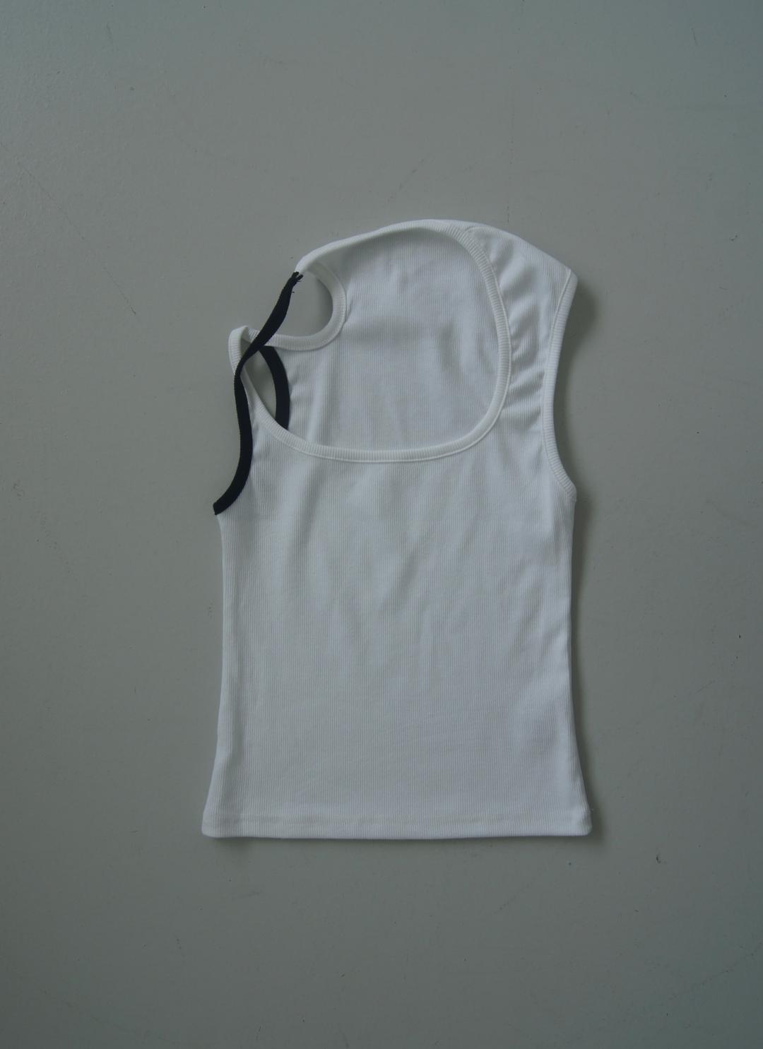이이알하우스 Call strap sleeveless (2C)