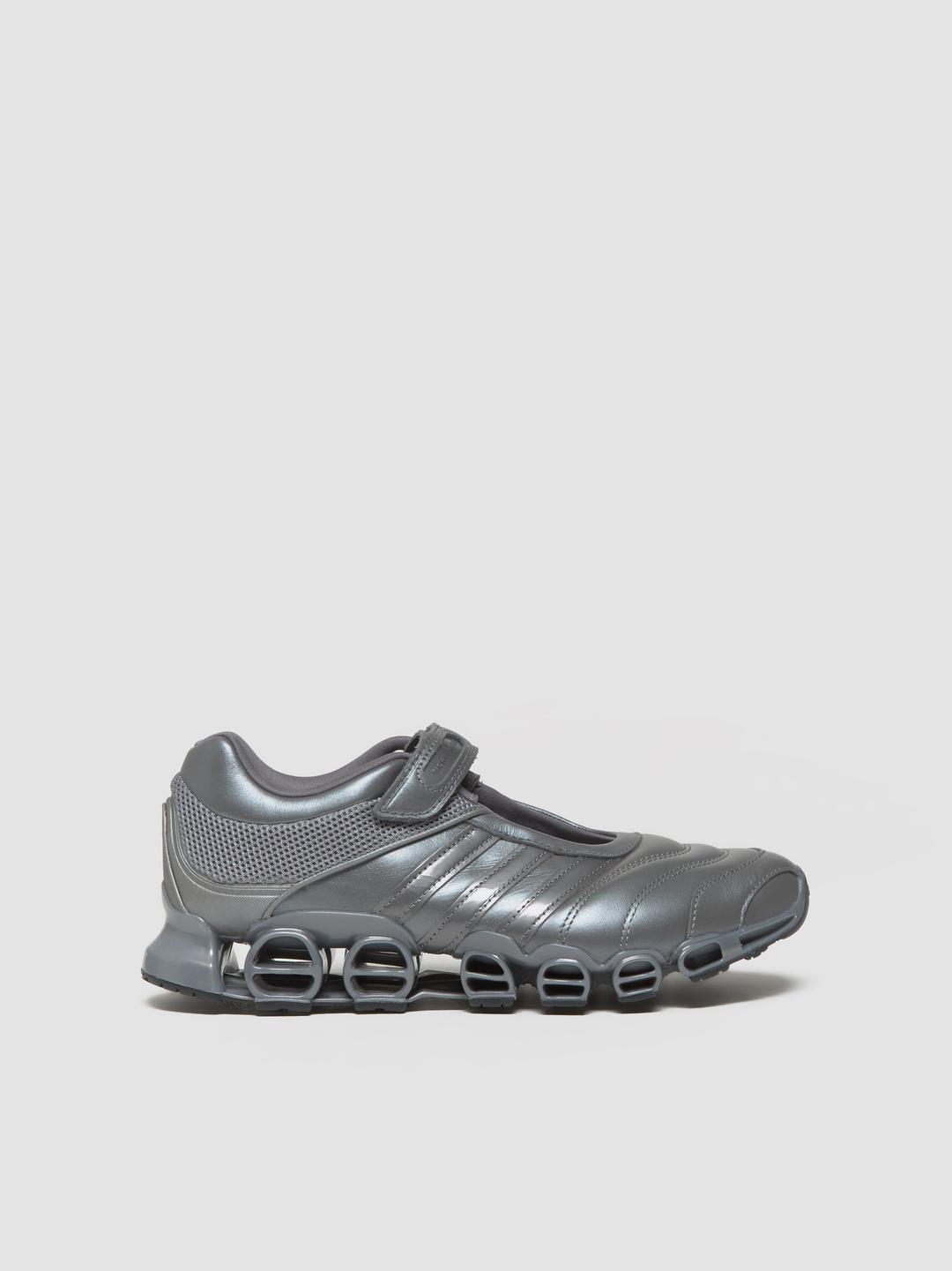 Adidas - x TAQWA WMNS Megaride Mary-Jane Sneaker in Iron Metallic - IH8566
