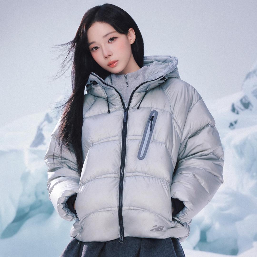 UNI 플라잉77 슈퍼라이트 후드형 헤비 구스다운 (European Goose)