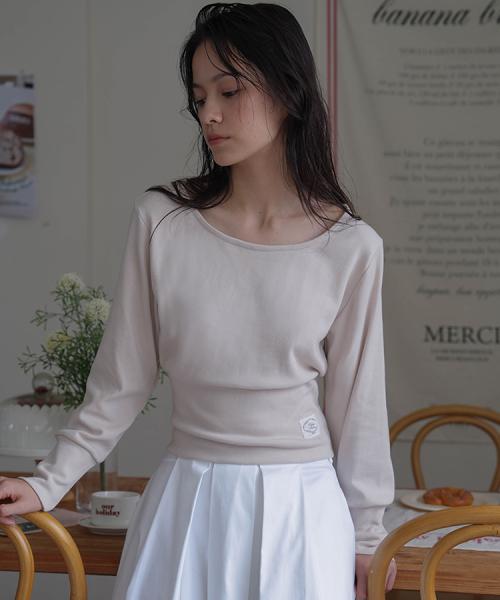 Slim U-neck Long Sleeve [Beige]