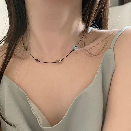 써지컬 빈티지 체코유리 매듭 목걸이