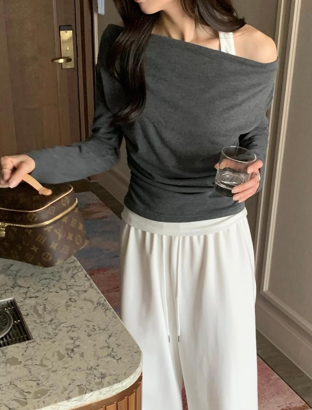 몽드 홀터 레이어드 티셔츠 (3col) 오프숄더 원숄더 드레이프 홀터넥티셔츠