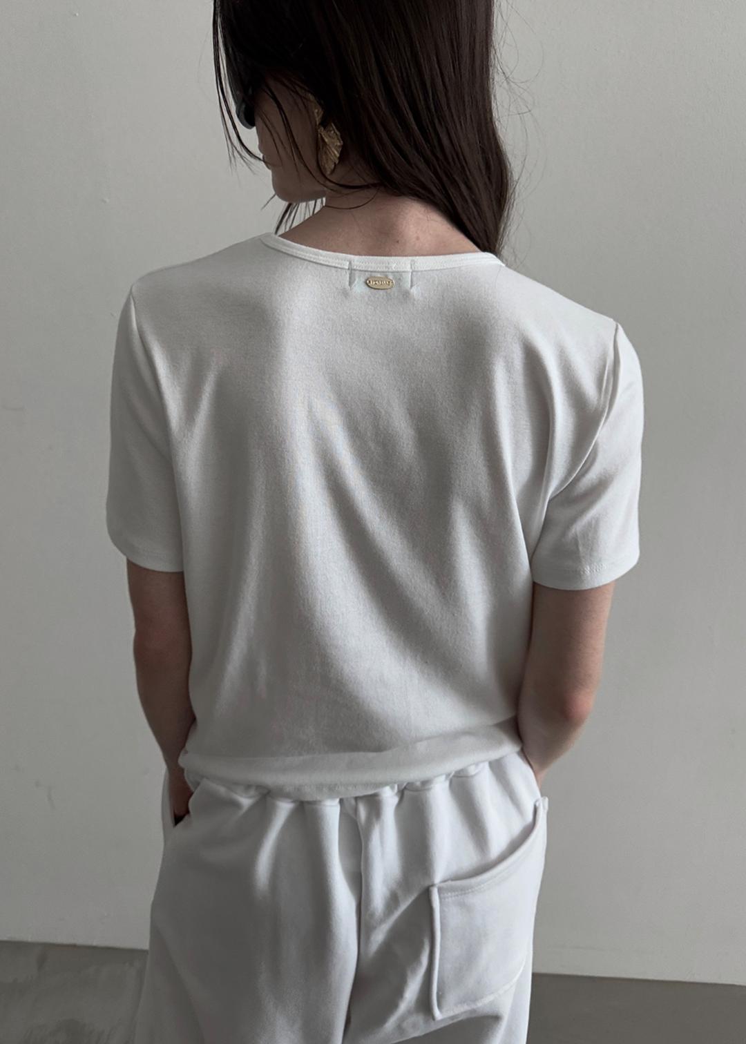 GOLD POINT ROUND NECK T-SHIRT [IVORY]