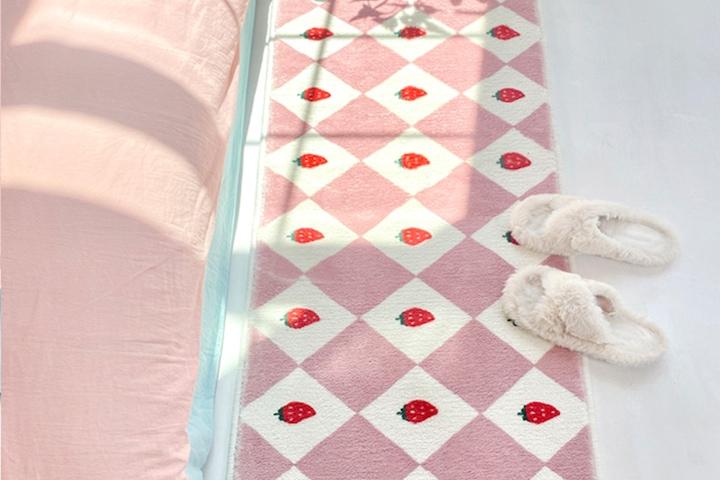 귀여운 딸기우유 체커보드 롱 러그_침실 거실 주방 아이방 꾸미기 4size