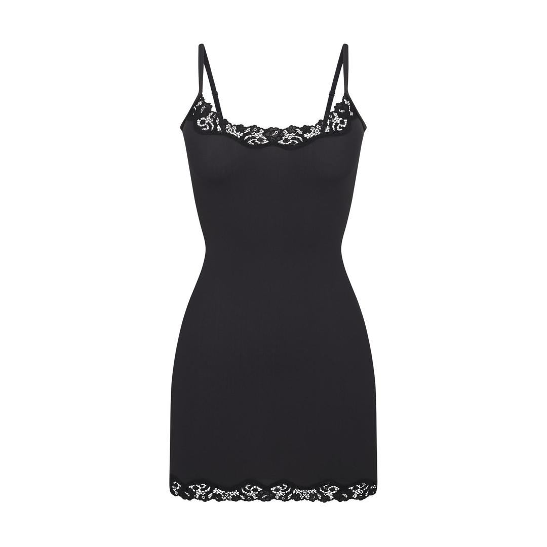 FITS EVERYBODY LACE SLIP DRESS | ONYX
