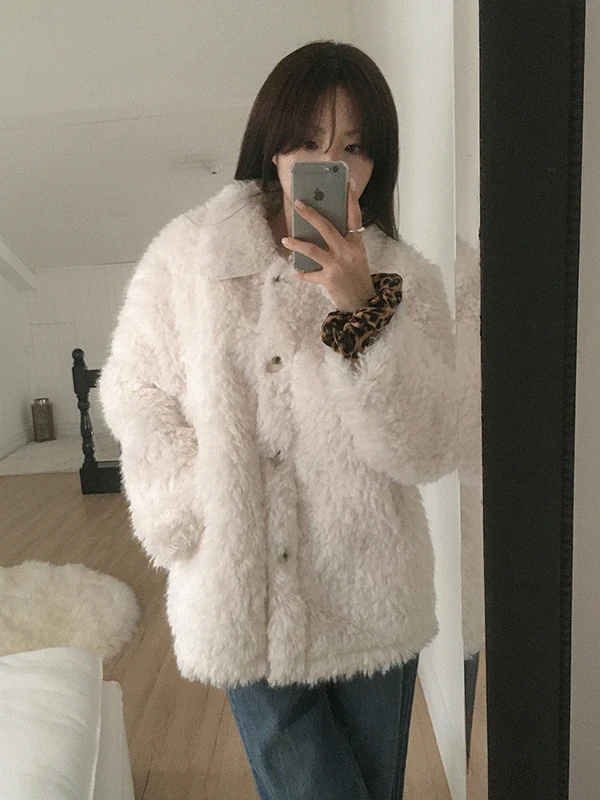 리무드 울 뽀글이 퍼 무스탕 하프 자켓 (2color)