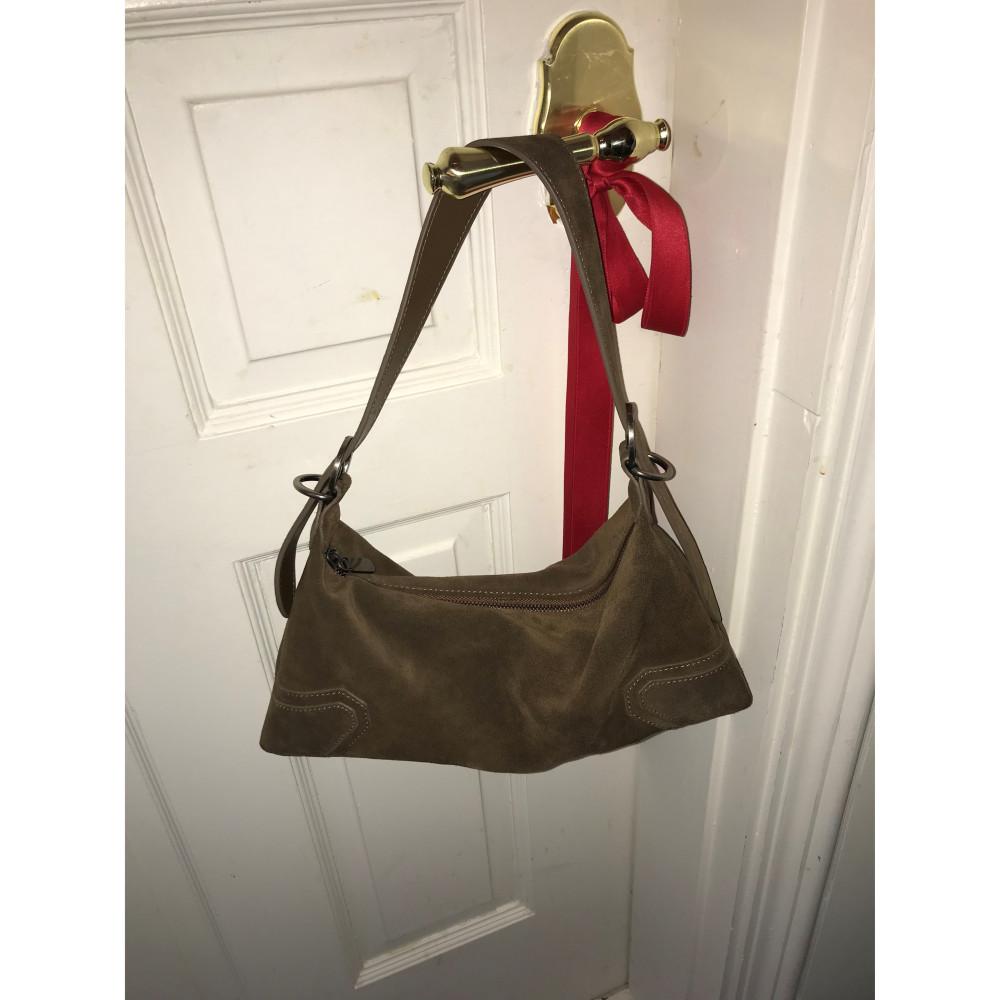 Peer suede bag (소가죽100) 피어스웨이드백