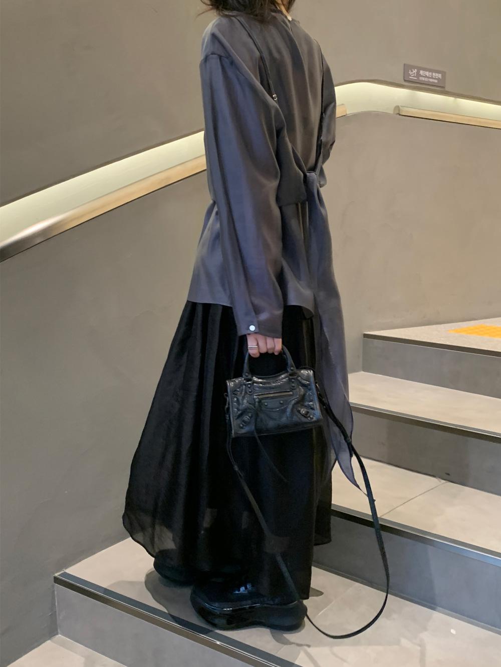 [리어스 제작] 쉬머 블라우스 & 뷔스티에 set (deep-blue)