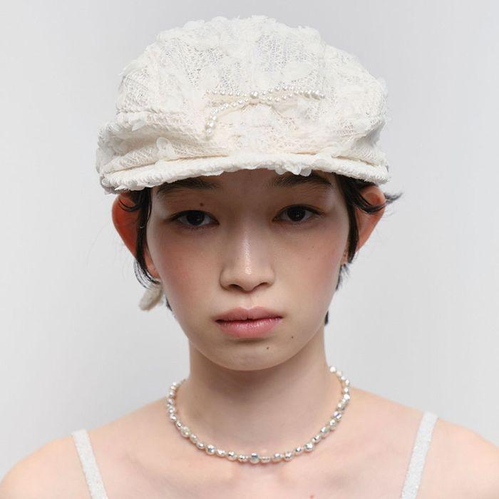 Pearl Trim Flat Cap [Ivory]
