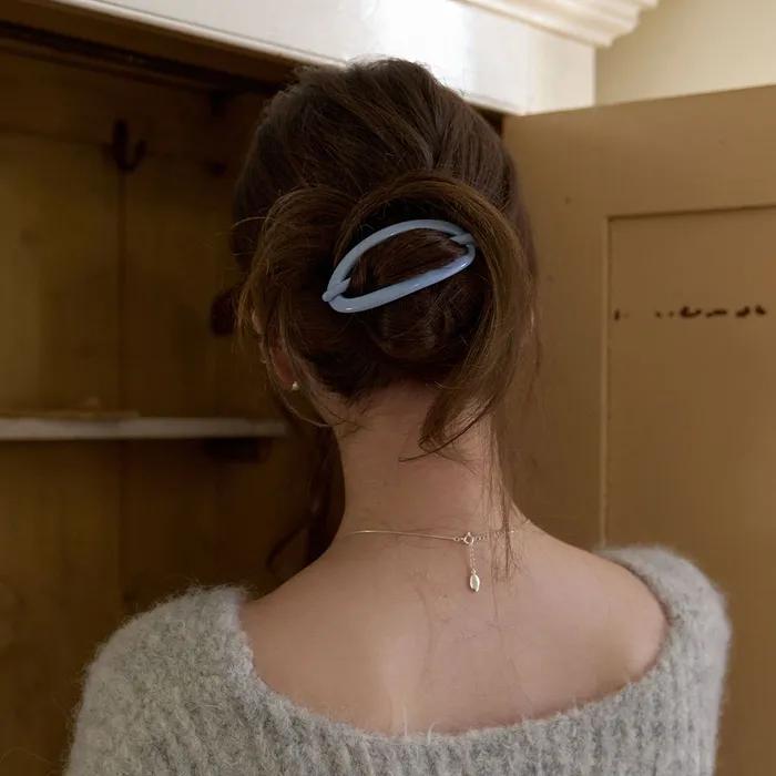 Must Hair pin (Sky Blue)