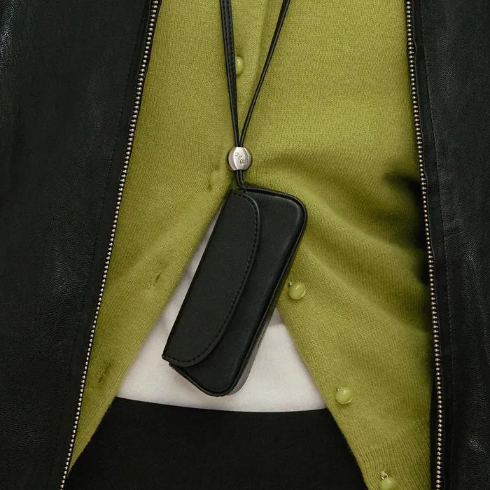 Mile Lipstick Bag _ Black