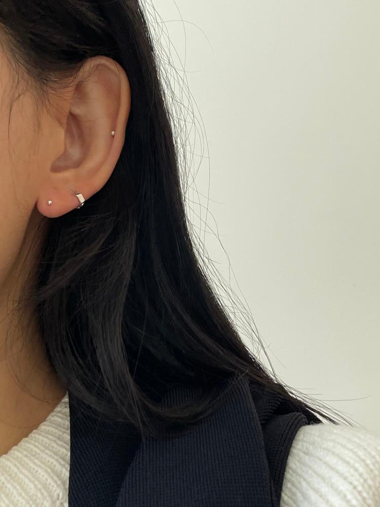 [모노로그] 실버 데일리 미니사이즈 각 원터치 귀걸이
