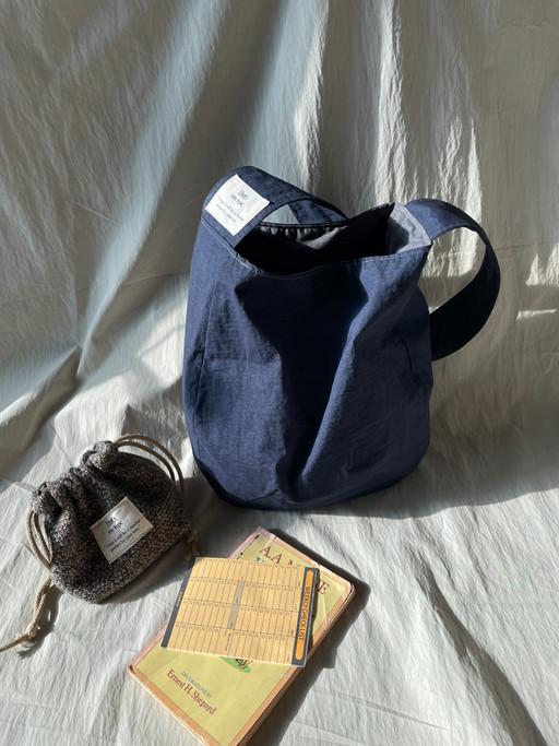 딥블루 다트 백