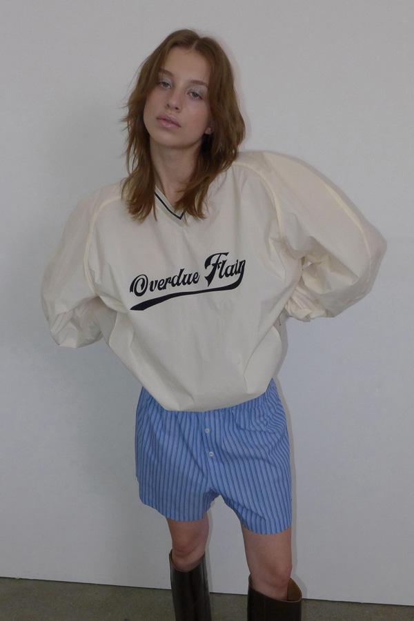 [3/6 예약배송] OVERDUE LETTERING NYLON MTM_CREAM