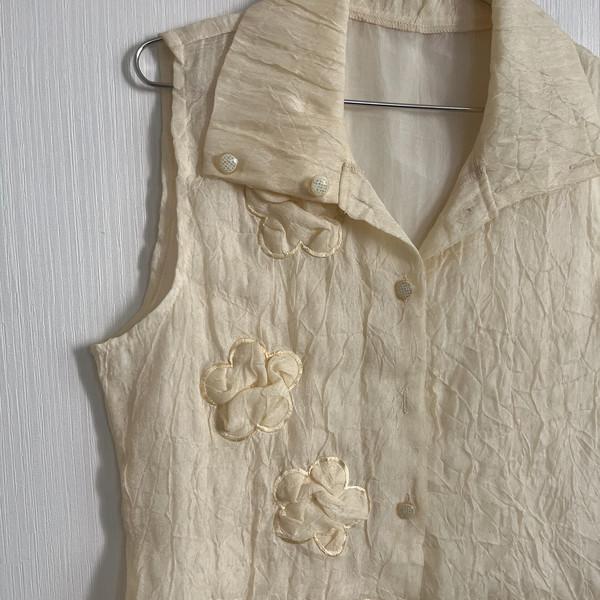 Patch point high neck vest