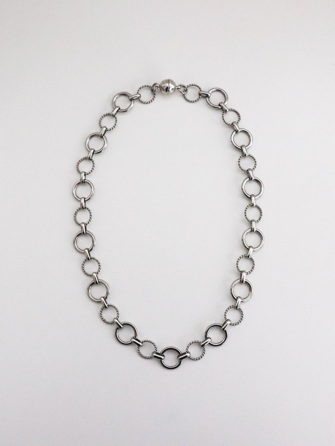 ROUND RING NECKLACE