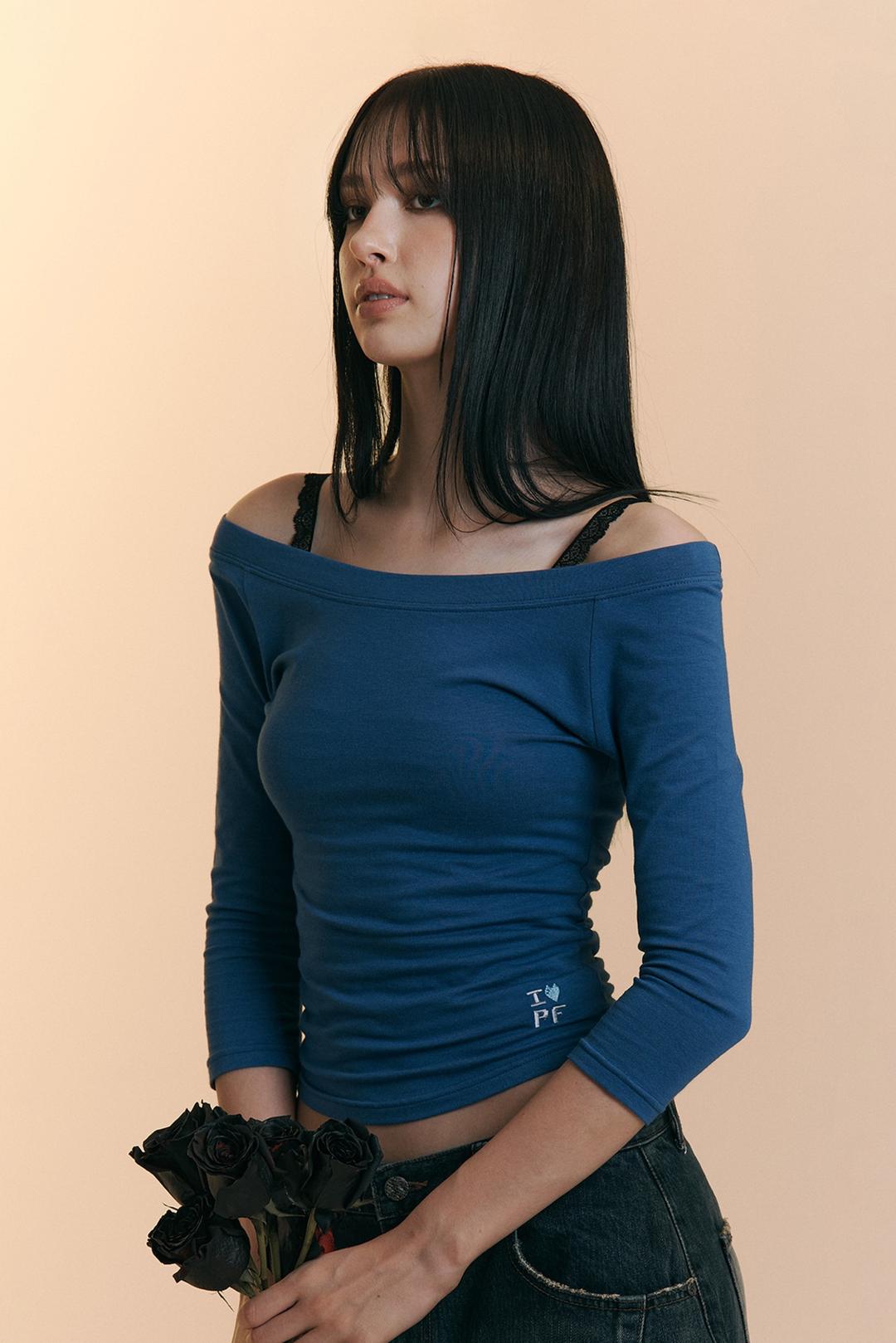 Zed Off-Shoulder Long Sleeve Top (Blue)