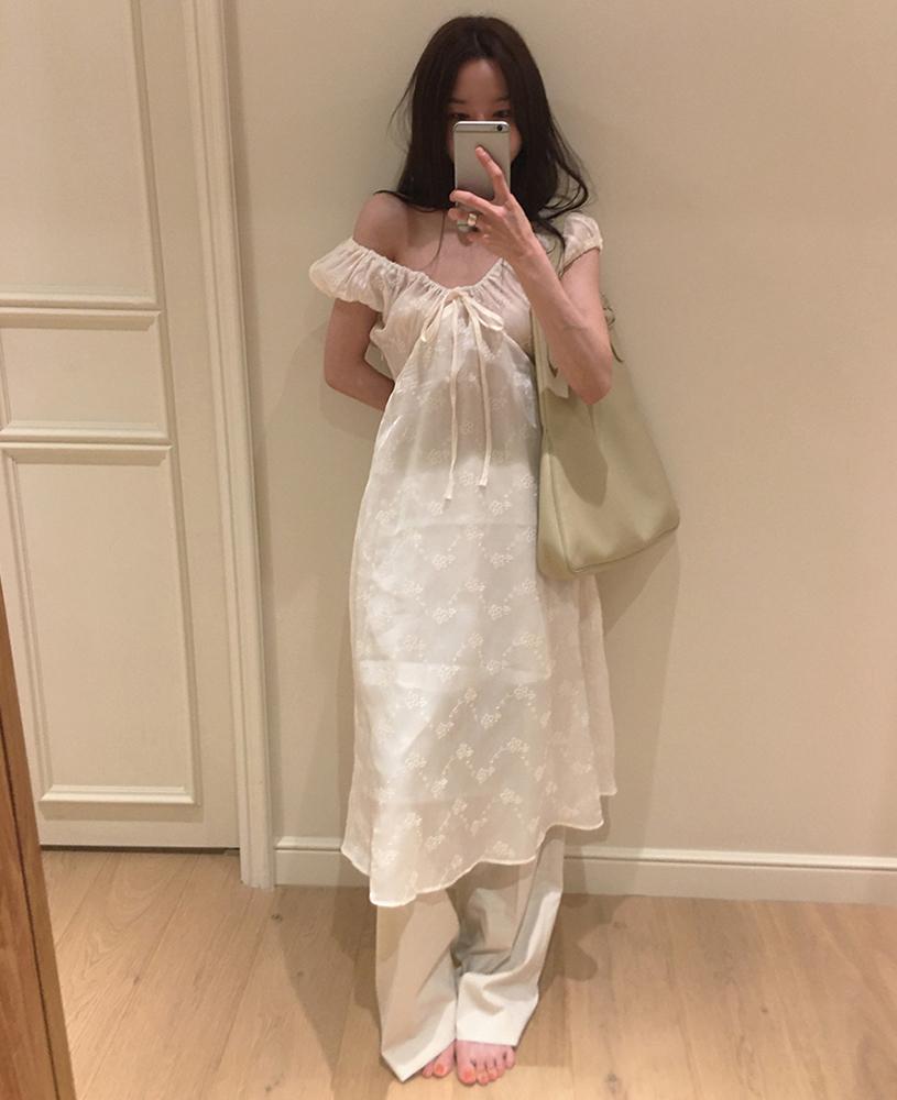 Aliaya Dress (예약주문 4/14이후 순차발송)