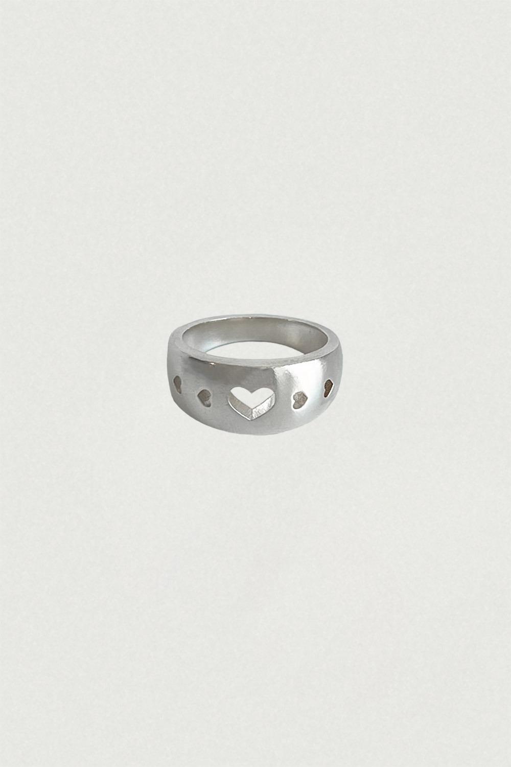 WESTERN HEART HOLE RING