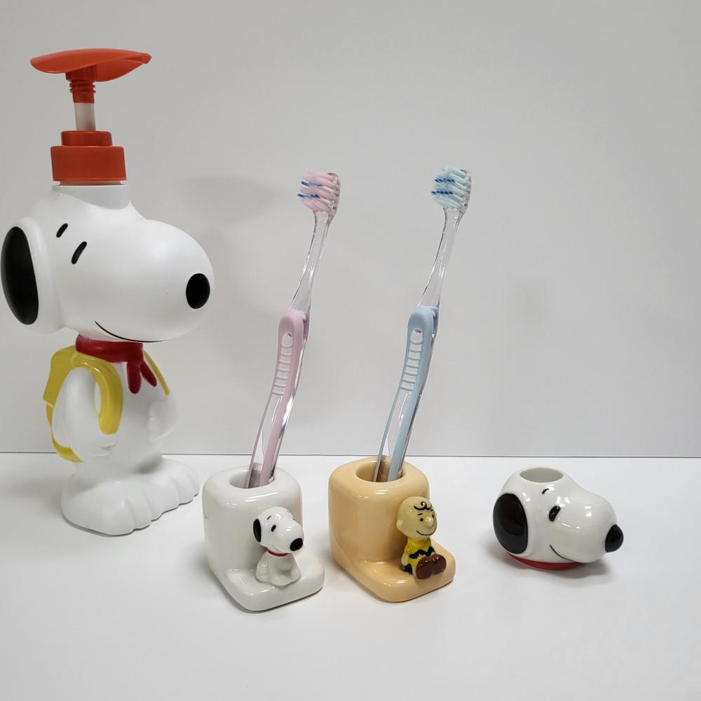 피너츠 스누피 찰리 귀여운 도자기 칫솔꽂이 욕실 인테리어 소품 귀여운 캐릭터 소품