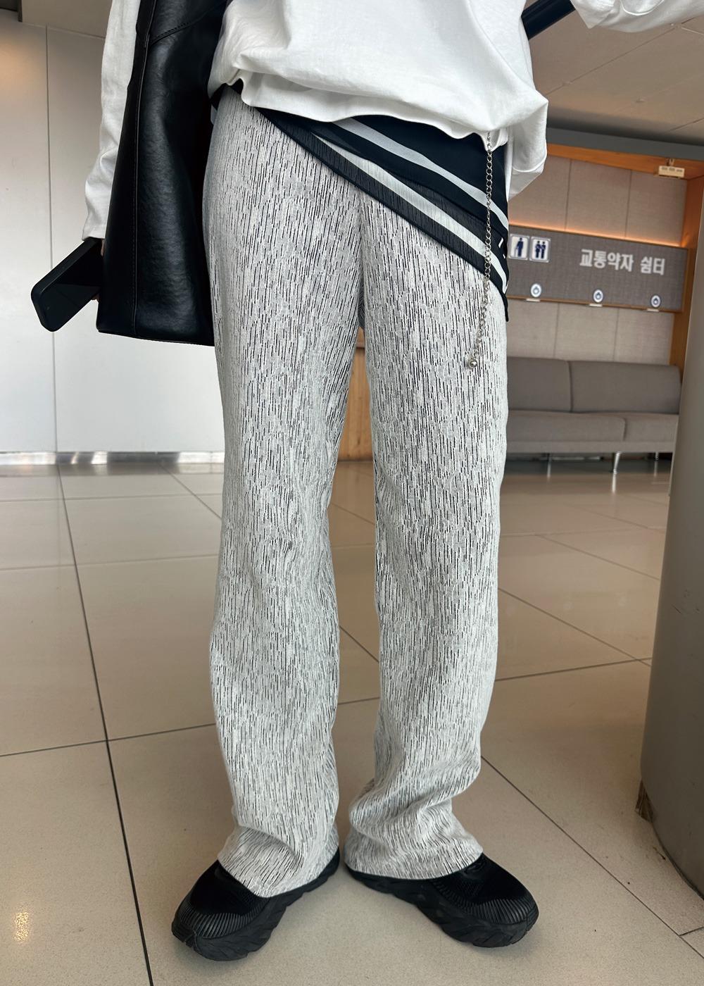 Salt banding pants