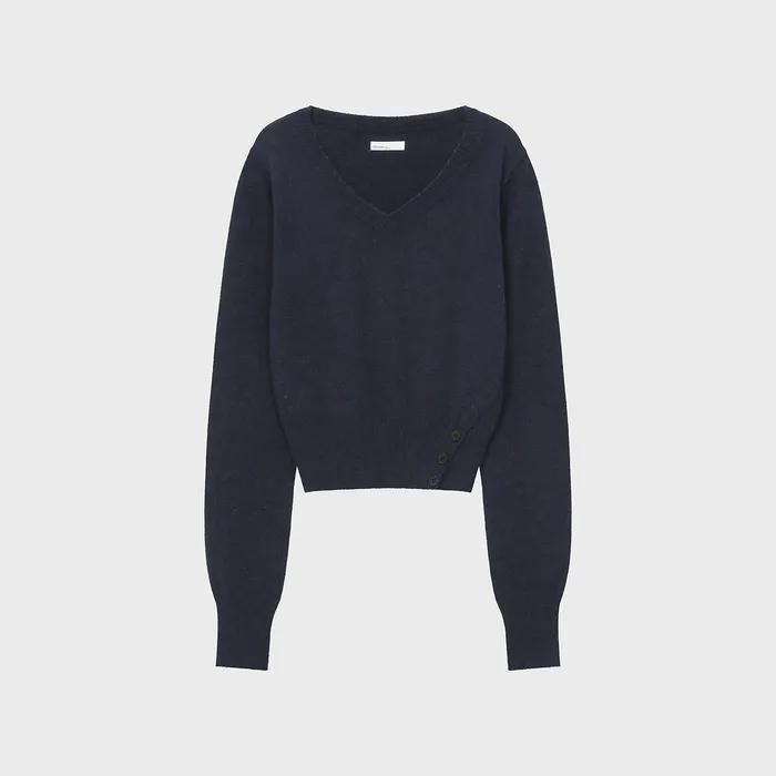 [29CM 단독컬러] Vneck slit button knit NAVY
