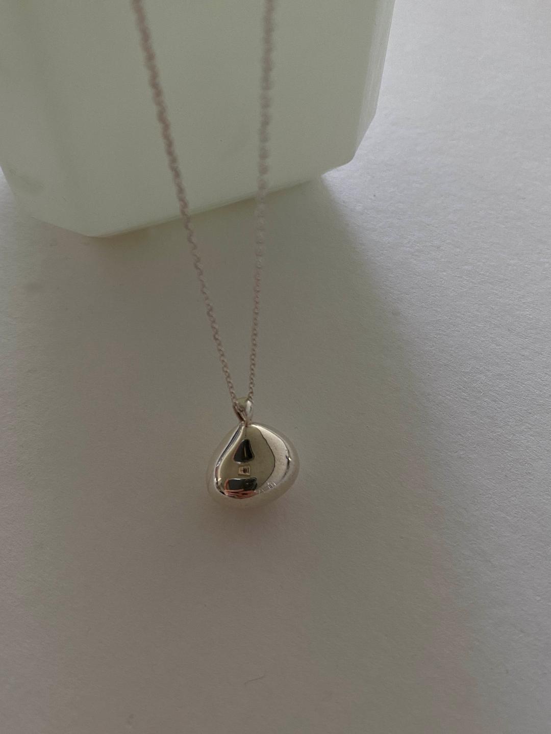 PEBBLE PENDANT N
